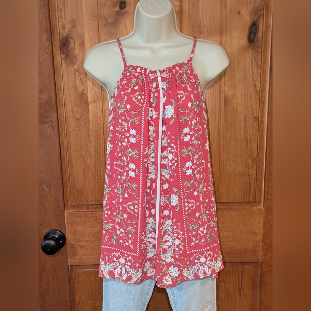 Soho‎ Apparel Pink Floral Camisole